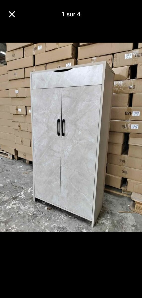 Armoire de rangement moderne