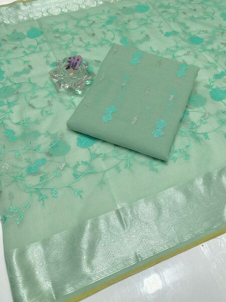 Ladies suit