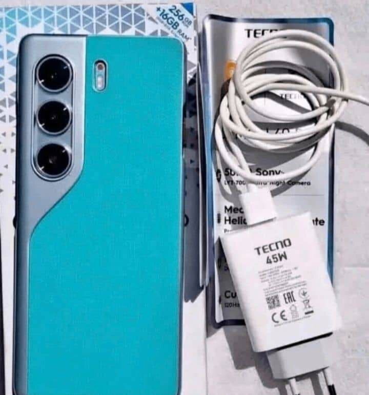 Tecno Camon 40 Pro
