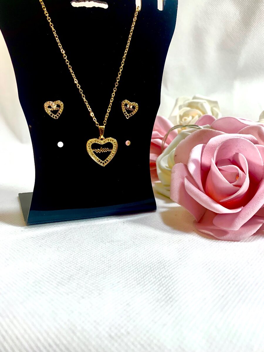 Golden Heart Chain Pendant