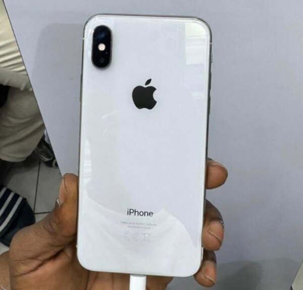 iPhone X Blanc 64GB sans id