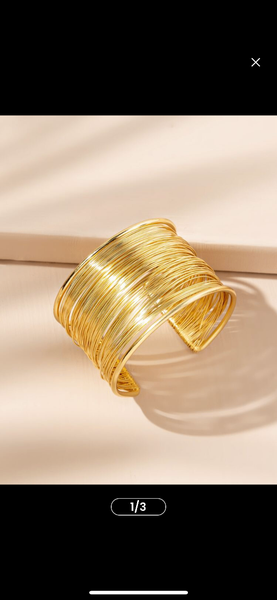 Bracelet doré moderne chic