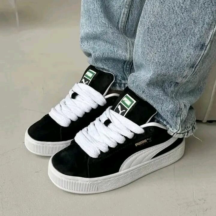 Baskets noires en daim PUMA