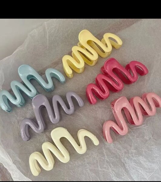 Pinces à cheveux colorées