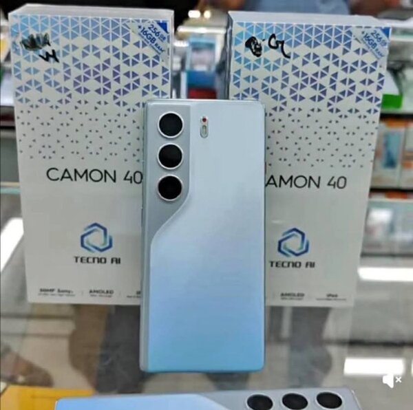 TECNO CAMON 40 pro 5G