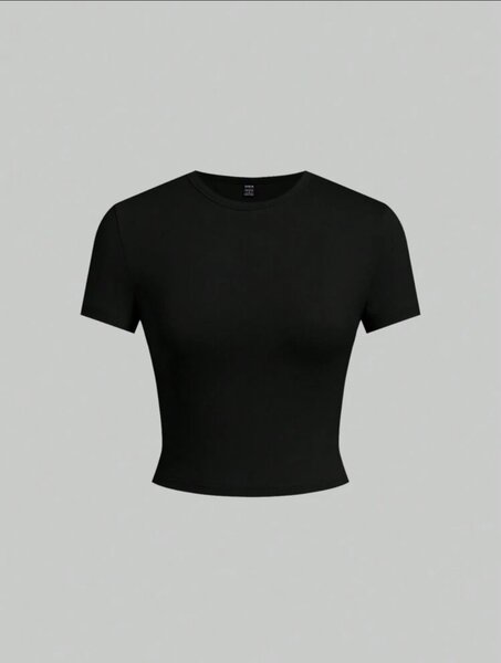 T-shirt noir femme ajusté