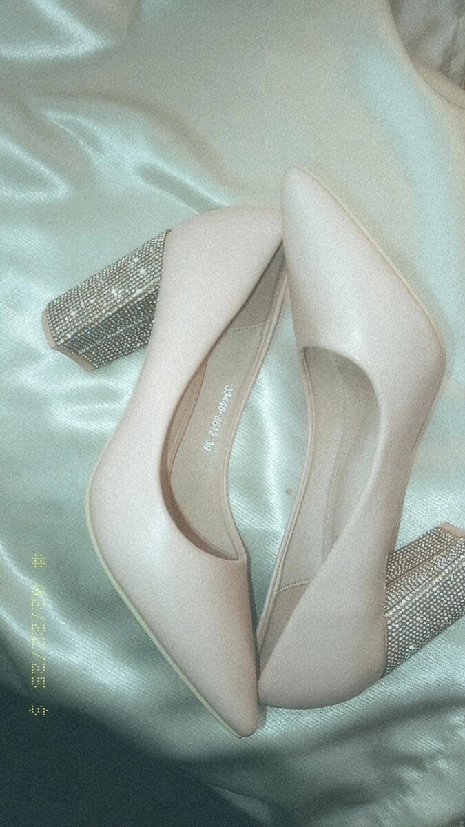 Туфли с подошевами