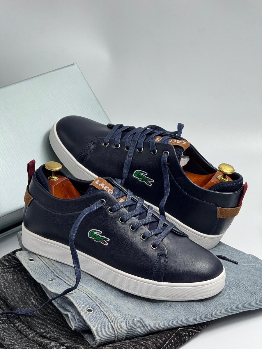 LACOSTE NAVY AMD WHITE