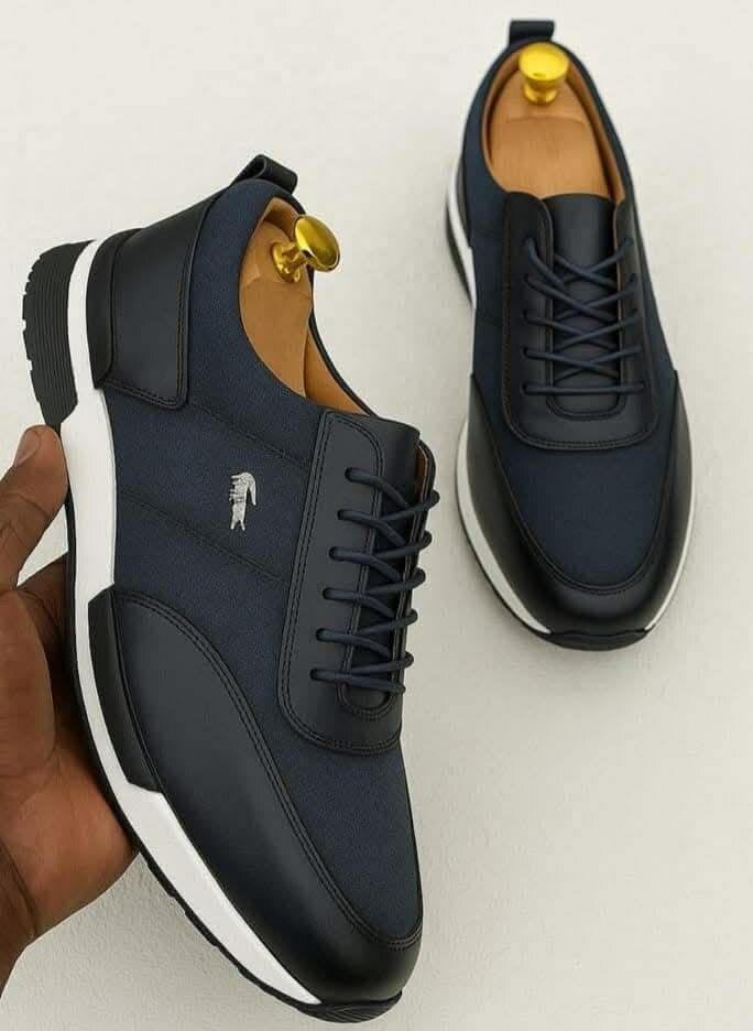 Sneakers en cuir bleu homme