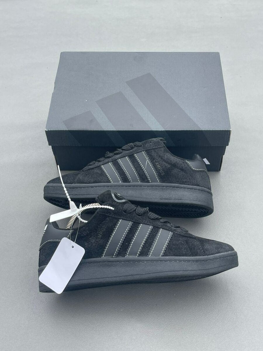 Baskets noires en daim pour homme