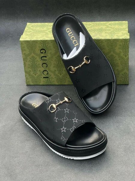 Louis Vuitton, Gucci, Louboutin,etc...