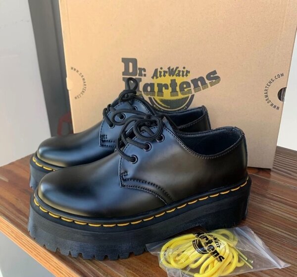 Chaussures à plateforme Dr. Martens