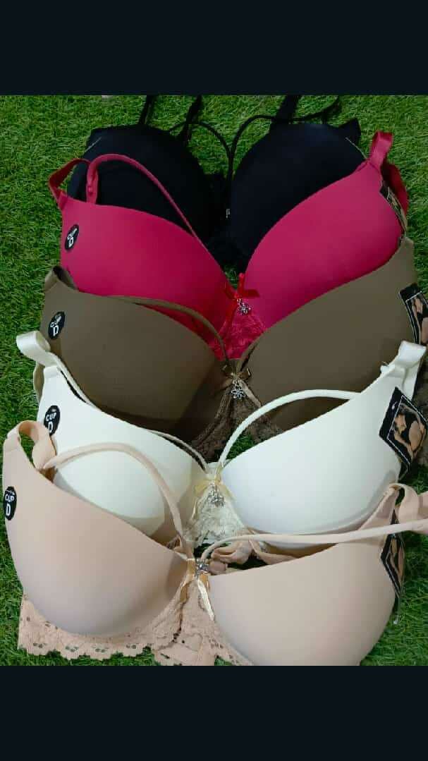 Ladies push up bra