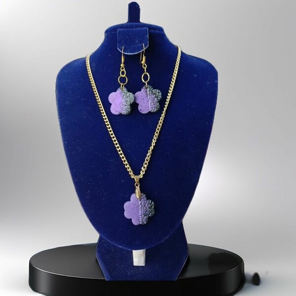 Necklace set