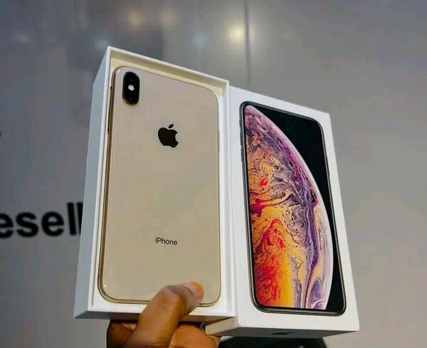 iPhone XS Max 64GB Or