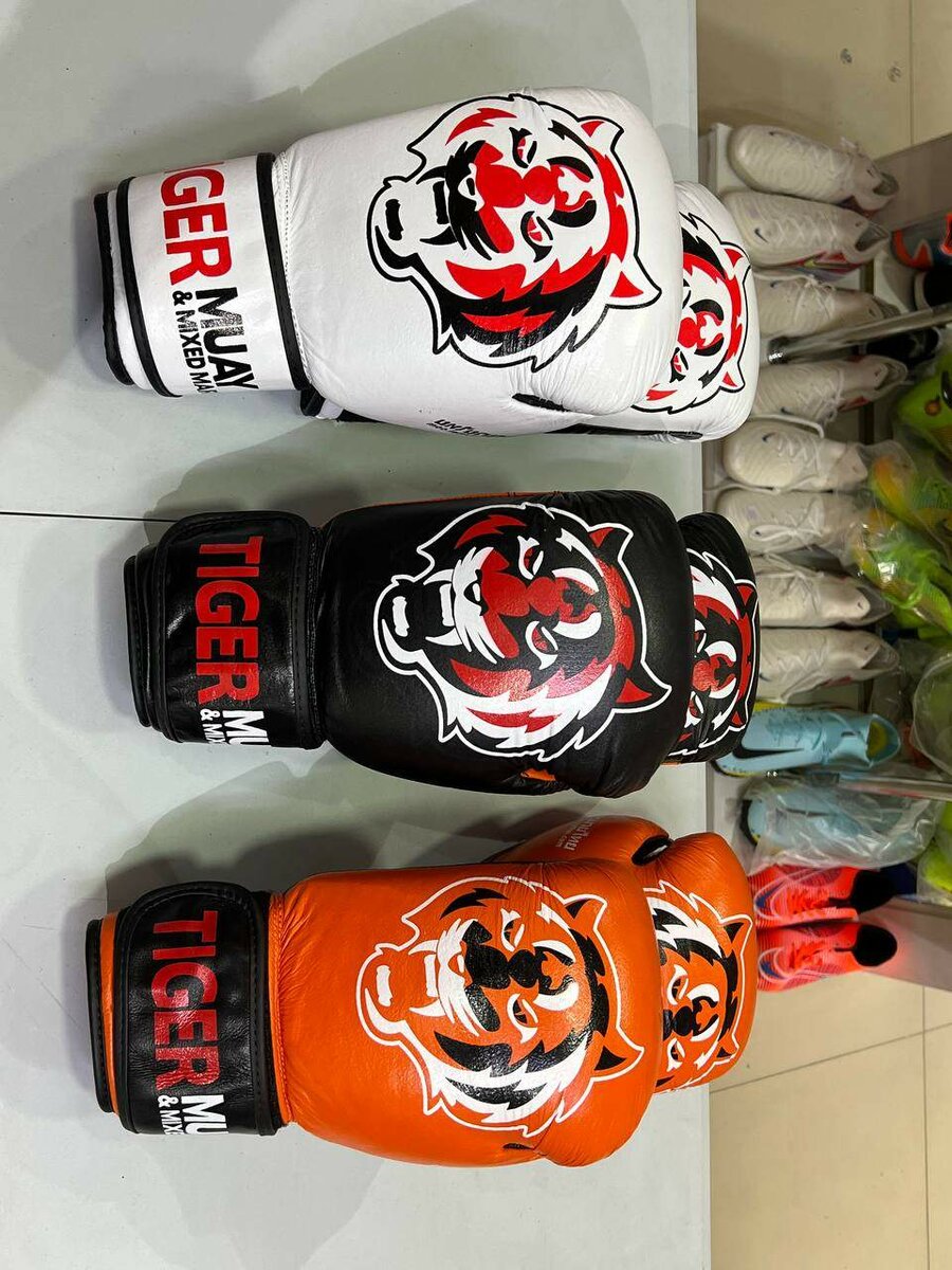 Боксерские перчатки кожа