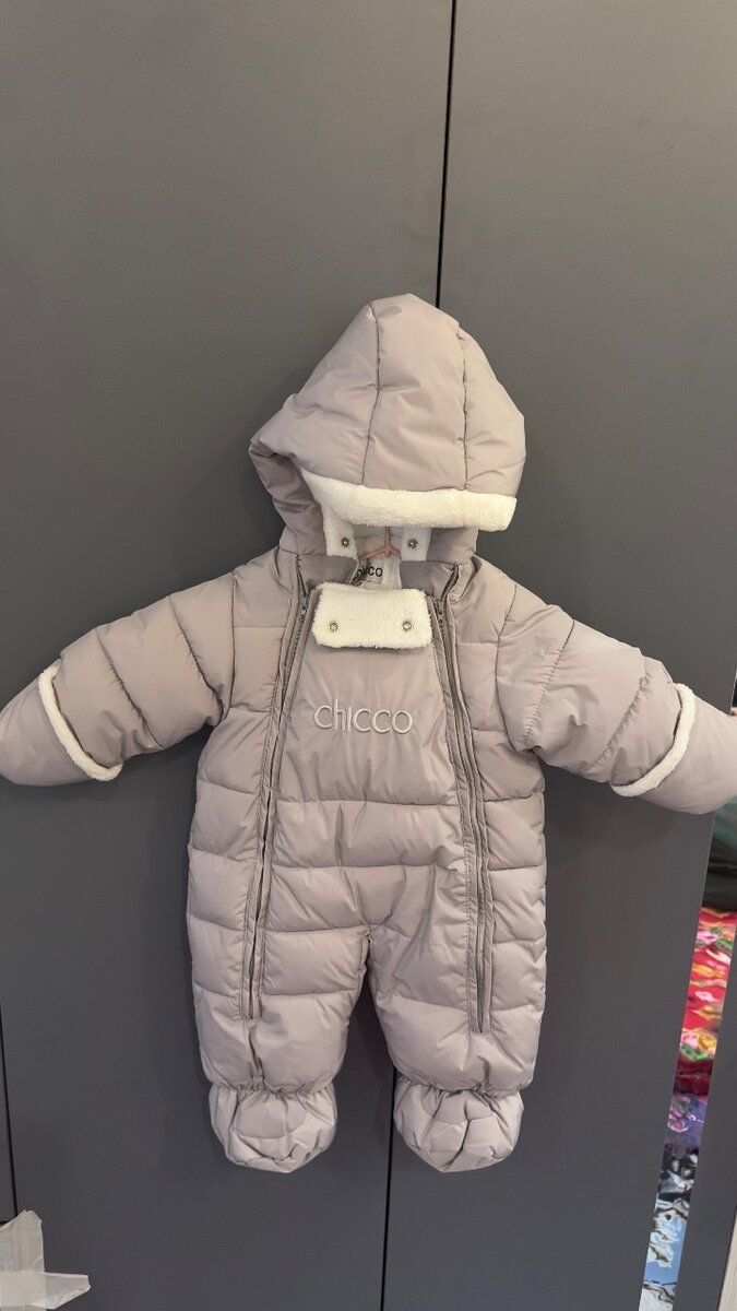 Комбинезон для девочки 3-4 месяцев