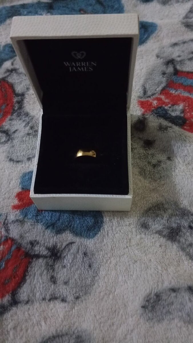 Bague élégante dorée
