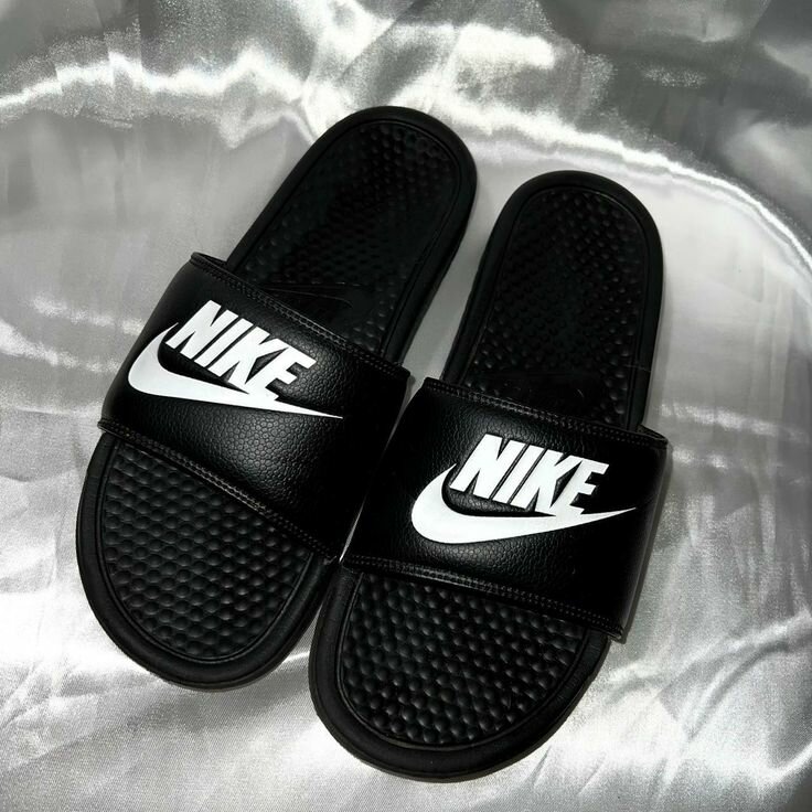 Claquettes Nike Benassi