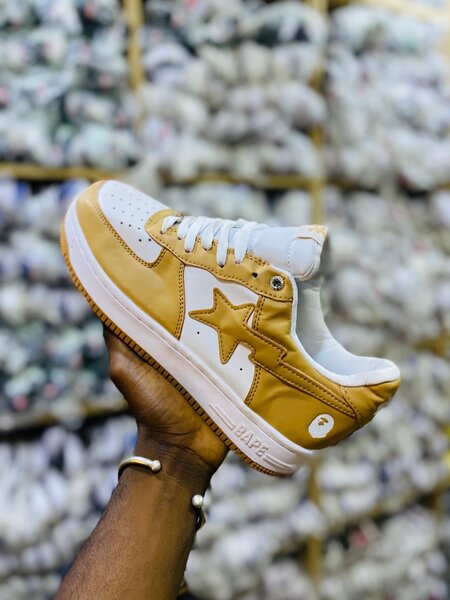 Baskets tendance en cuir jaune