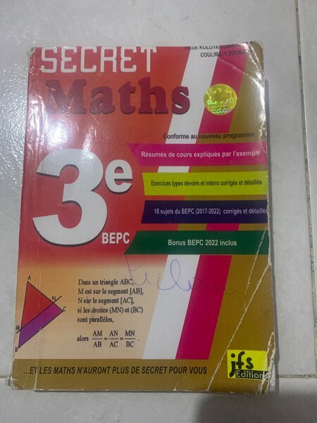 Livre 'Secret Maths' 3e BEPC
