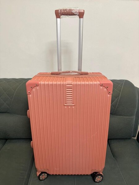 Stylish Hard Shell Suitcase