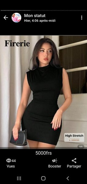 Robe moulante noire élégante