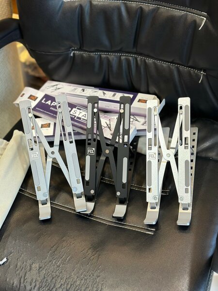 LAPTOP STAND
