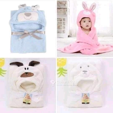 Couverture bébé à capuche d'ours Carter Love