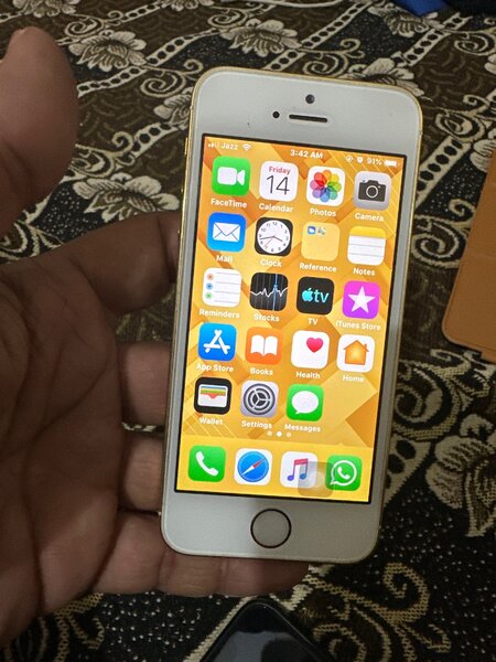 iPhone 5S Gold Edition