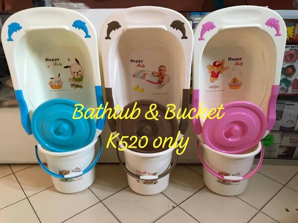 Baby's Bathtub & Bucket