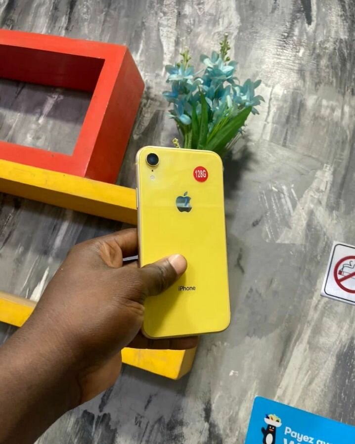iPhone Jaune 128 Go