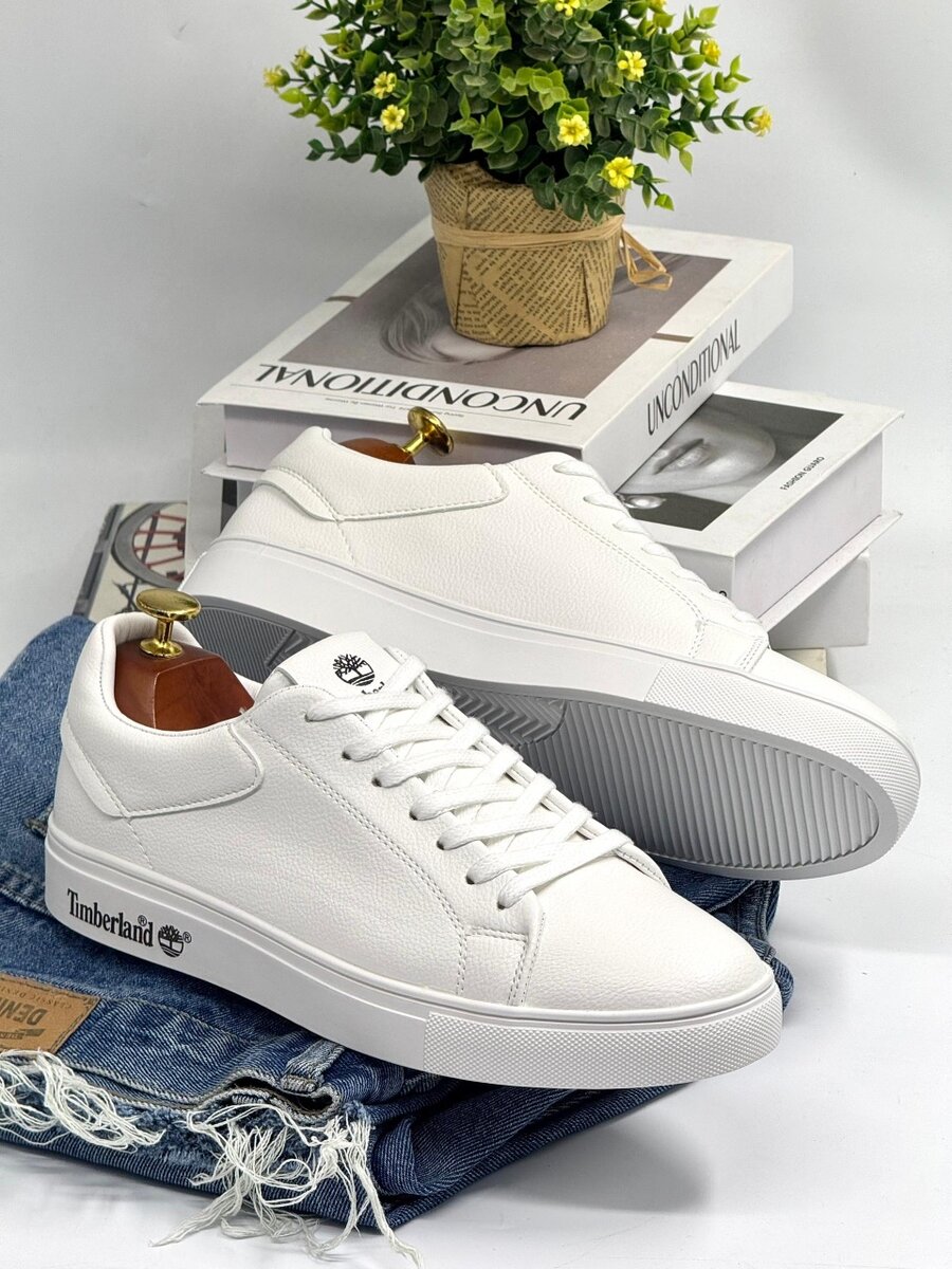 TIMBERLAND ALL WHITE