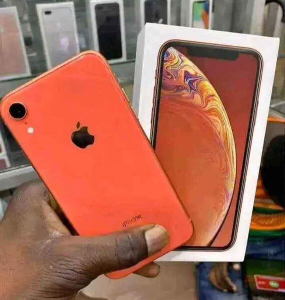 iPhone XR
