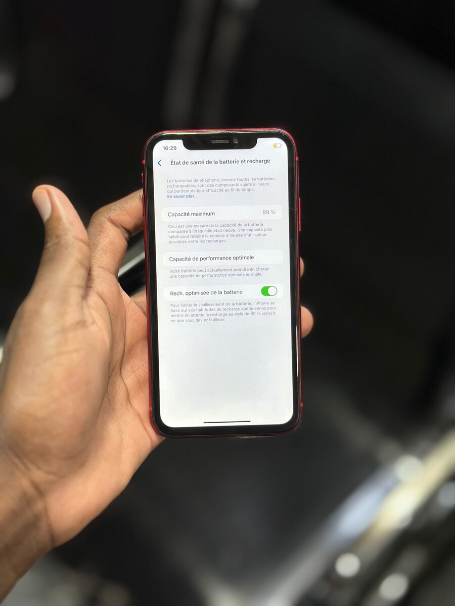 iPhone XR 64 giga vendu en magasin 