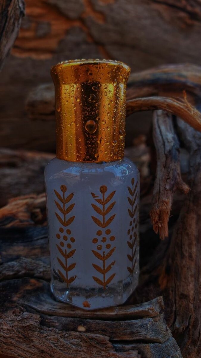 Parfum d'huile essentielle élégante