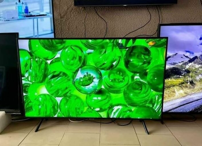 Téléviseur LED 4K 55 pouces
