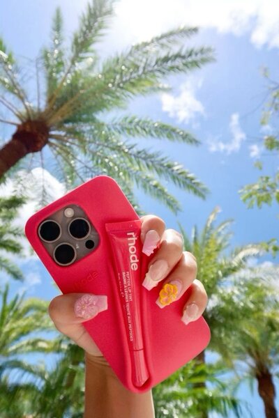 Coque téléphone avec baume lèvres