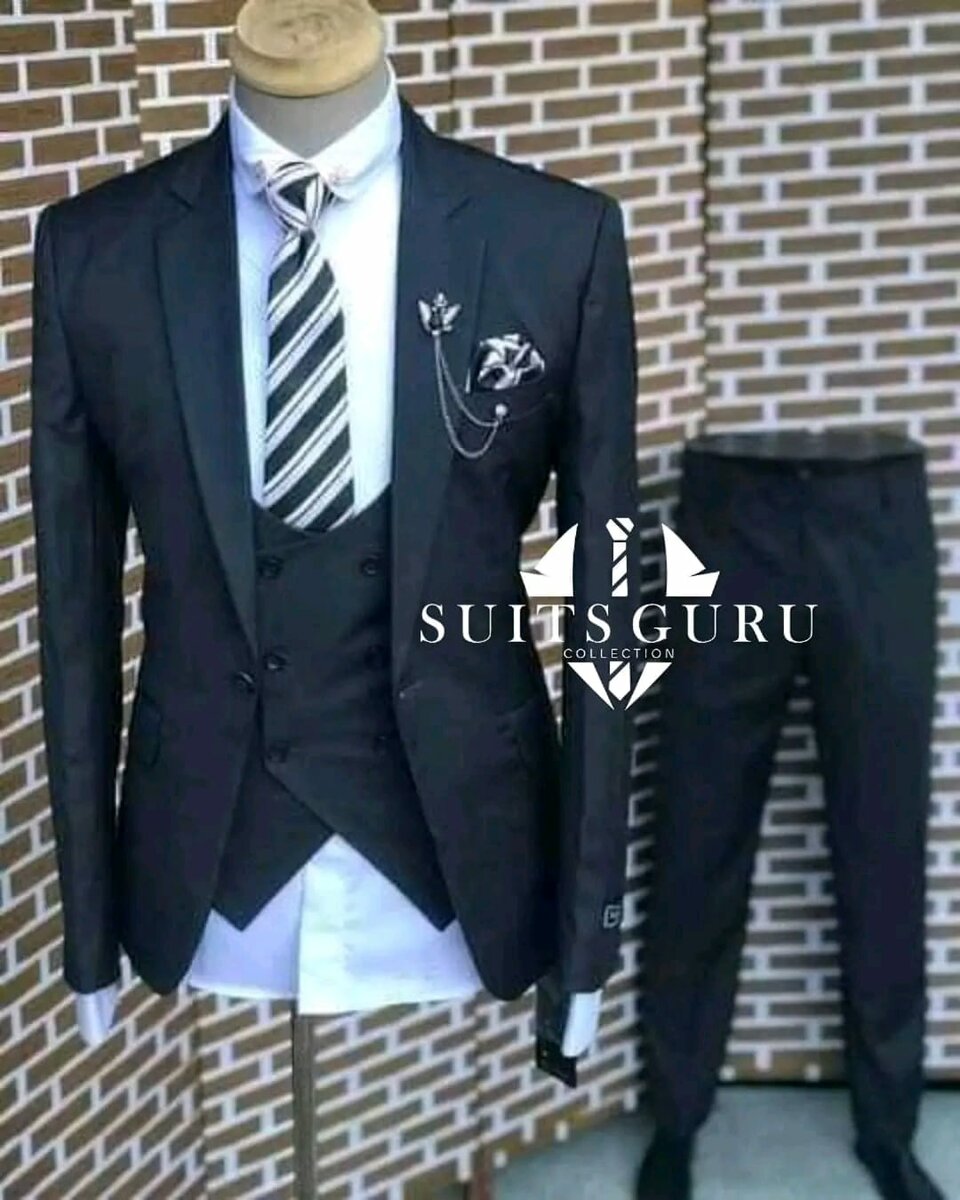 Elegant men's suit 