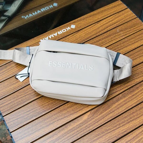 Sacoche essentials