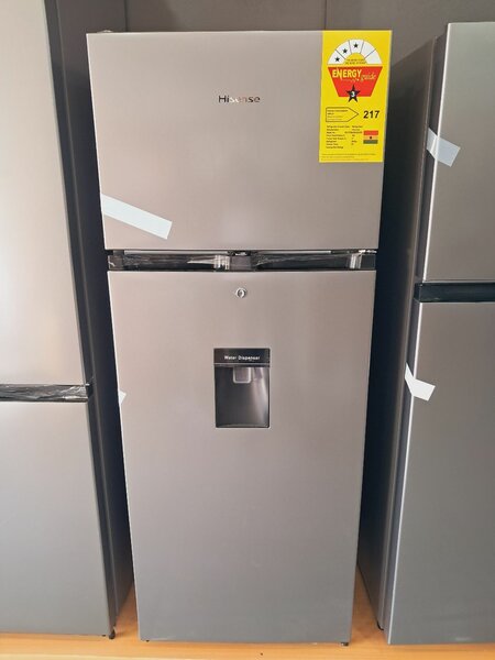 Hisense 205 litres top freezer refrigerator