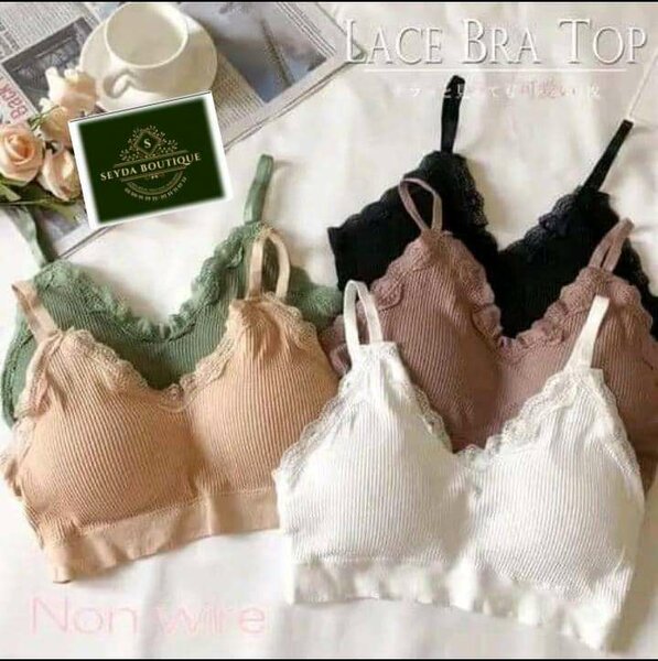 Top en dentelle sans armature