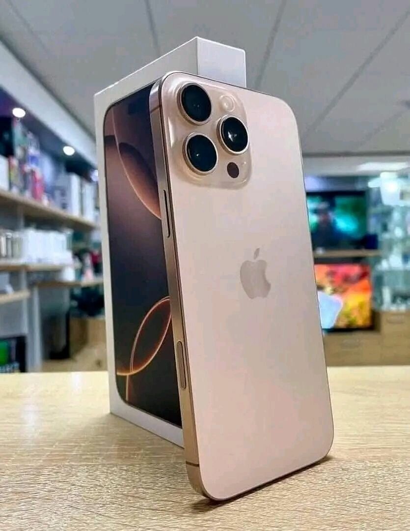 iPhone Pro Max Doré