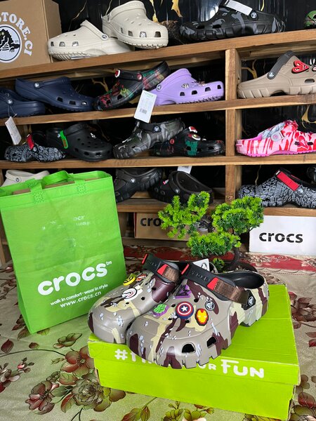 NOUVEAU CROCS TREYI++