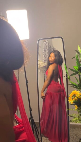 Robe longue rouge élégante