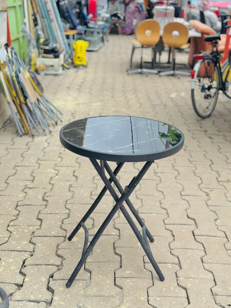 Table pliante ronde élégante