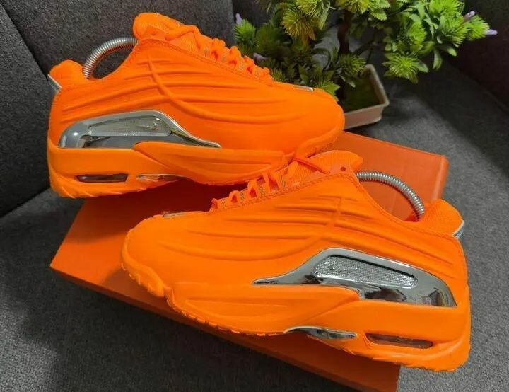 Chaussures orange homme sport