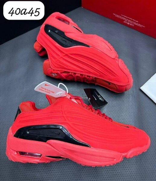 Nike nocta hot step 2 Rouges