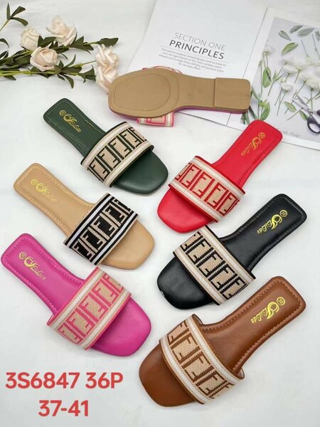Ladies slippers