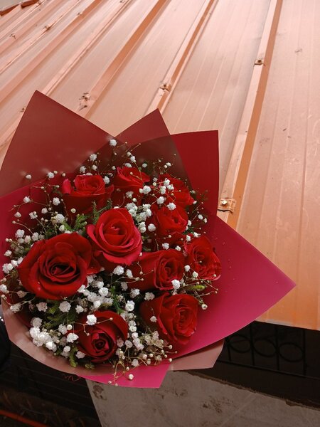 Bouquet de roses rouges élégantes